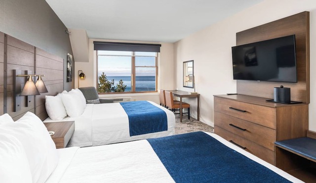Grand Superior Lodge in Two Harbors