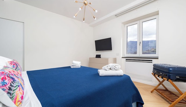 De Vivo Realty - Regina Vittoria Relais EcoSmart Luxury Home SPA in Vico Equense