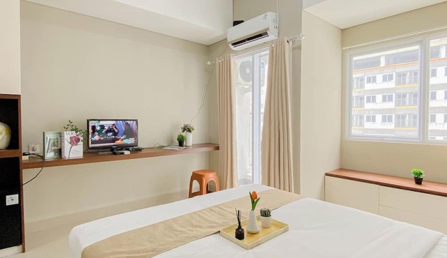 Nice Studio Apartment At Royal Sentul Park in Bogor