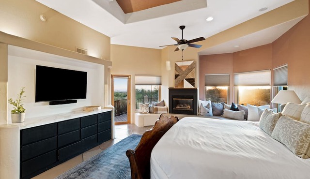3-Court Pickleball Retreat Surrounded by Mountains in Scottsdale