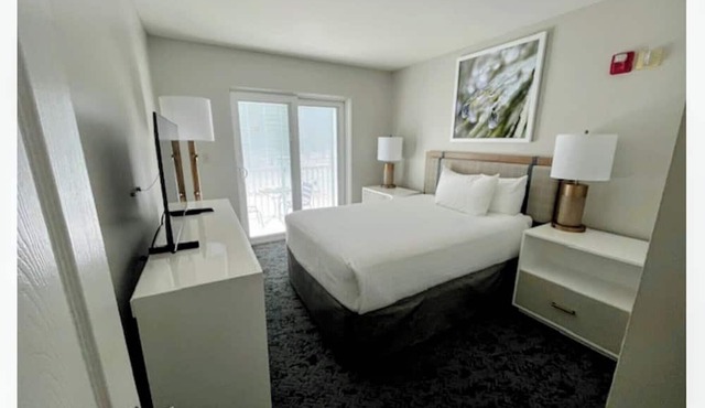 3-bedroom villa in lovely West Windsor near ski, walking, & mountain bike trails in West Windsor
