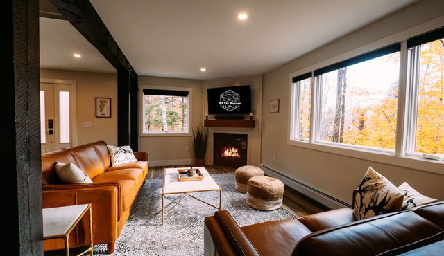 Ellen’s Edge~ Game Room~Home Theater~Hot Tub~Home Gym in Waitsfield