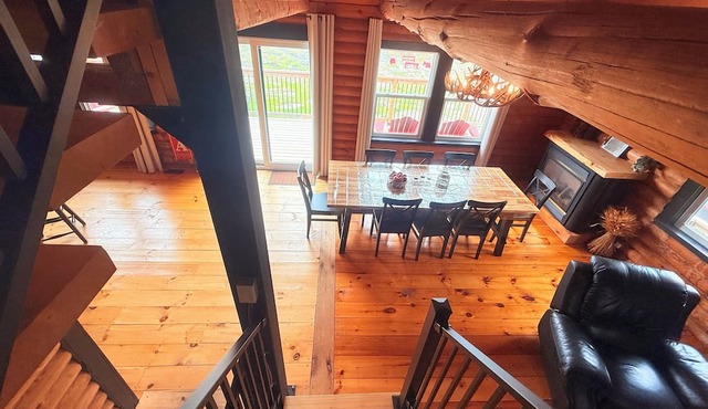 THaNu Shack - Water's EdgenEscape to Tranquility in Tobermory