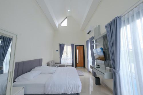 Abata Villa Panorama & Pool in Tingkirtengah