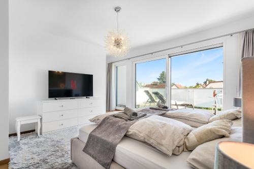 Modern Luxury Villa, 5 Bedrooms, Outdoor Grill in Vienna